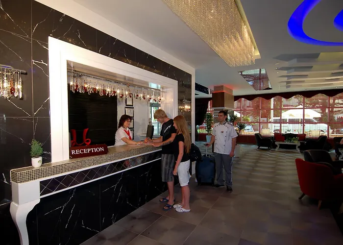 Hatipoglu 3* אלאניה